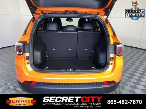 Used 2026 Jeep Compass Latitude AWD/4WD image 28