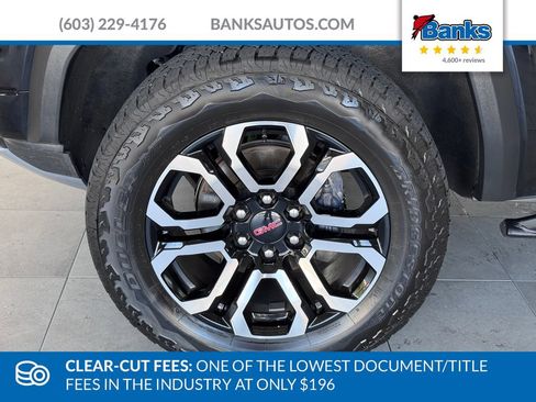Certified 2025 GMC Canyon AT4 w/ Nightfall Edition AWD/4WD image 4