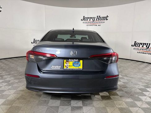 Used 2023 Honda Civic LX image 7