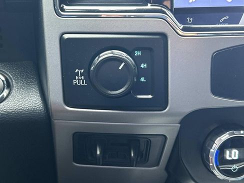 Used 2022 Ford F250 Lariat w/ Tremor Off-Road Package image 32