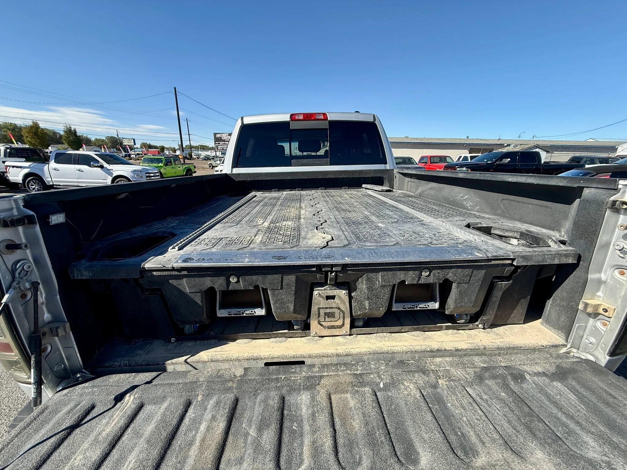 Used 2011 RAM 3500 SLT w/ Technology Group AWD/4WD image 15