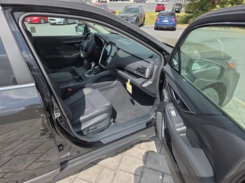 New 2025 Subaru Outback Limited image 11