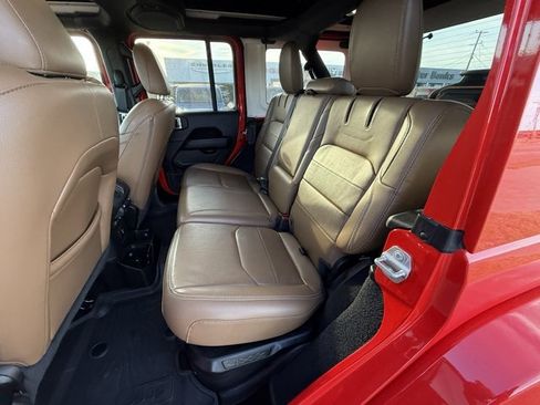 Used 2023 Jeep Wrangler Unlimited Sahara w/ Cold Weather Group image 11