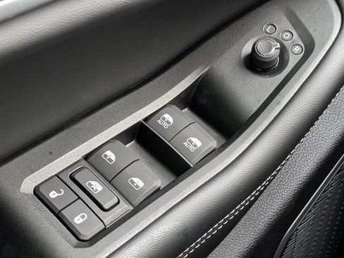 New 2026 Jeep Grand Cherokee L Limited w/ Limited Altitude Package AWD/4WD image 26