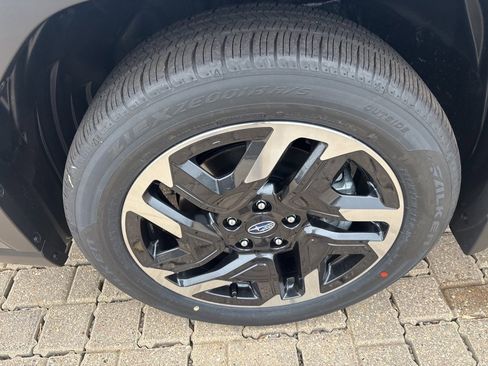 New 2025 Subaru Forester Limited image 3