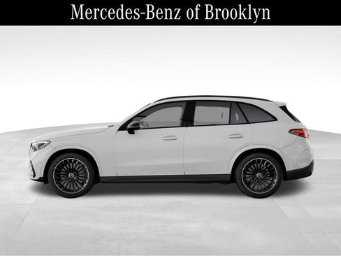 Certified 2025 Mercedes-Benz GLC 300 4MATIC image 34