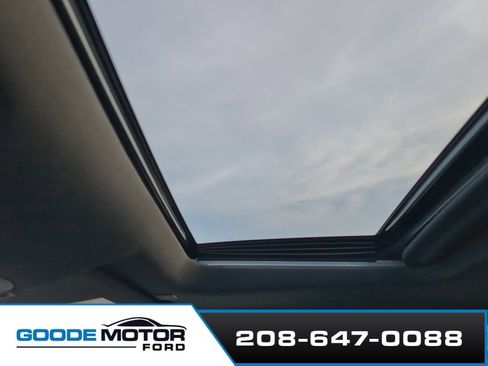 Used 2022 GMC Sierra 1500 AT4 w/ AT4 Preferred Package image 21