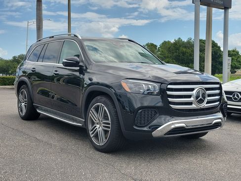 Certified 2026 Mercedes-Benz GLS 450 4MATIC image 2