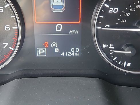 Certified 2025 Subaru Outback Premium AWD/4WD image 6