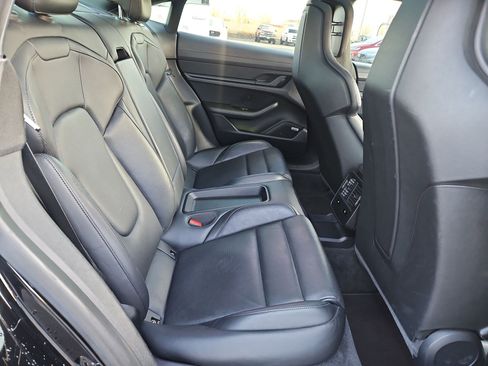 Used 2020 Porsche Taycan Turbo image 33