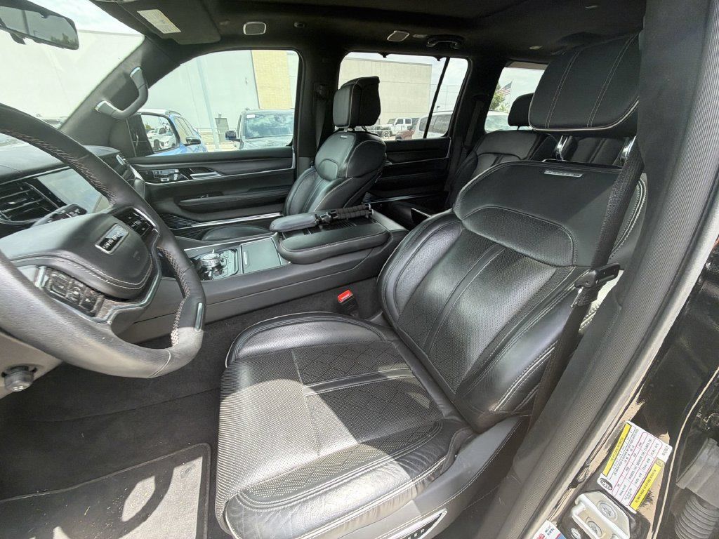 Used 2024 Jeep Grand Wagoneer L Series II w/ Quick Order Packagew 28T AWD/4WD image 8