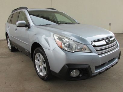 Used 2014 Subaru Outback 2.5i Premium w/ Moonroof Package