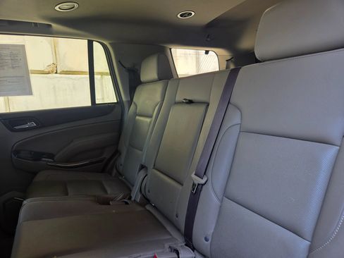 Used 2018 GMC Yukon SLT AWD/4WD image 4