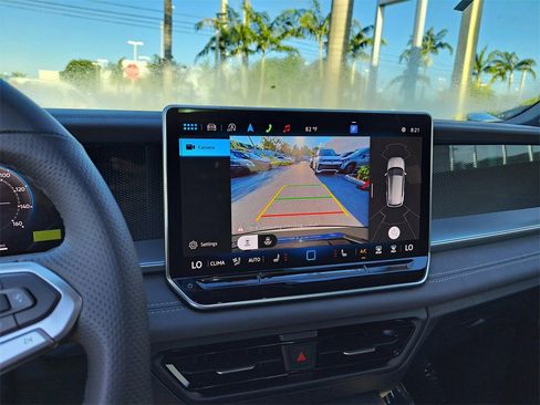 New 2026 Volkswagen Tiguan SE R-Line image 11