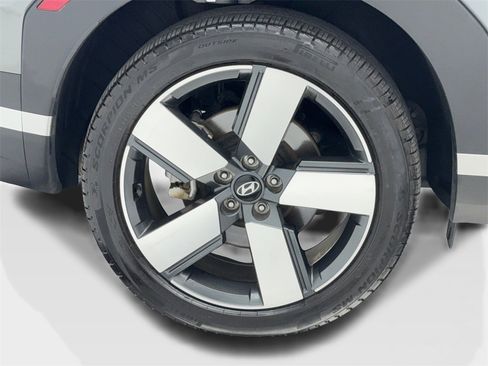 Used 2024 Hyundai Santa Fe Limited image 54