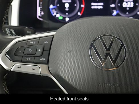Used 2022 Volkswagen Atlas Cross Sport SE AWD/4WD image 8
