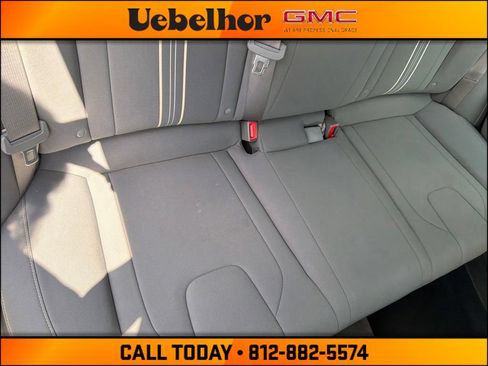 Used 2024 Hyundai Elantra SEL FWD image 6