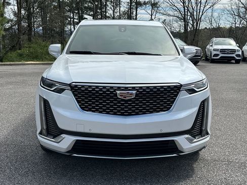 Used 2024 Cadillac XT6 Luxury image 3