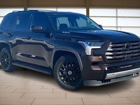 Used 2024 Toyota Sequoia Limited image 12