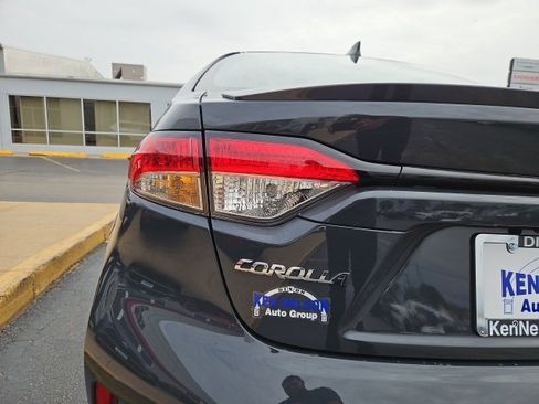 New 2026 Toyota Corolla SE image 9