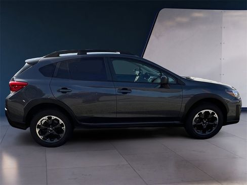 Used 2023 Subaru Crosstrek 2.0i image 6