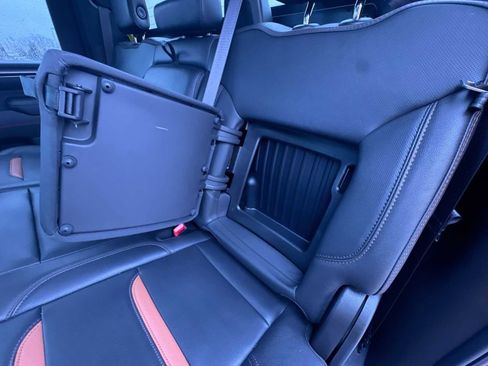 Used 2024 GMC Sierra 2500 AT4 w/ AT4 Premium Plus Package image 40