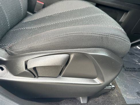 Used 2016 Chevrolet Equinox LS FWD image 23