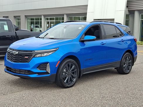 Used 2024 Chevrolet Equinox RS w/ RS Leather Package AWD/4WD image 5