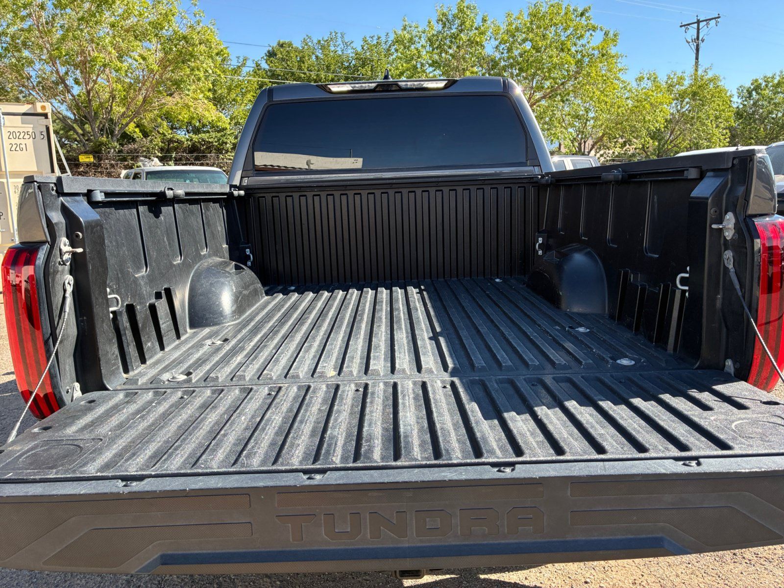 Used 2022 Toyota Tundra SR5 w/ SR5 Premium Package RWD image 27