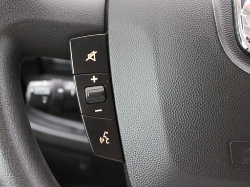 Used 2019 RAM ProMaster 2500 FWD image 17