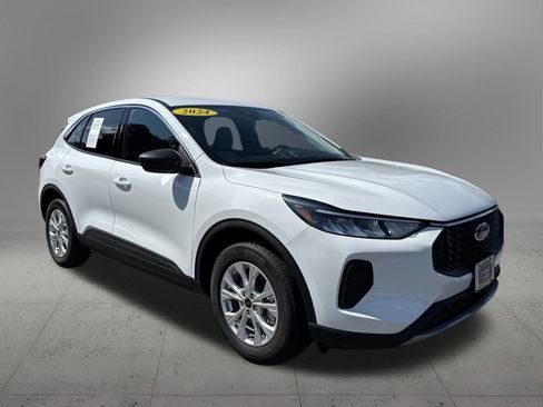 Used 2024 Ford Escape Active image 6