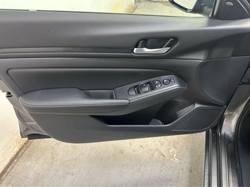 New 2025 Nissan Altima 2.5 SV image 14