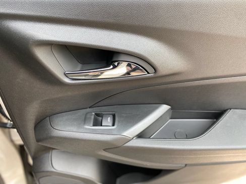 New 2026 Chevrolet Trax RS w/ Sunroof Package FWD image 14