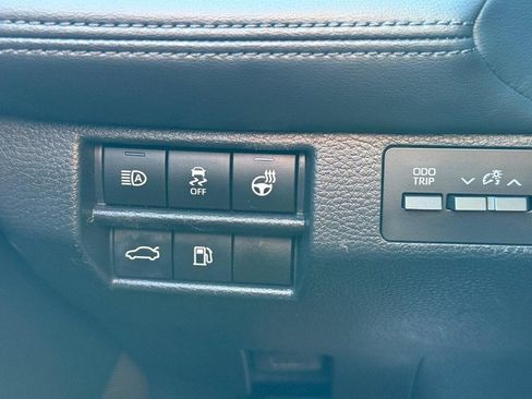 Used 2019 Toyota Avalon Touring w/ All Weather Liner Package image 29