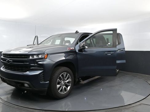 Used 2022 Chevrolet Silverado 1500 RST w/ Z71 Off-Road Package AWD/4WD image 24