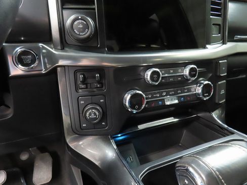 Used 2021 Ford F150 Lariat w/ Equipment Group 502A High image 53