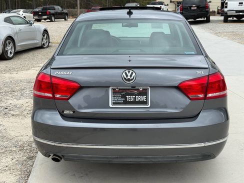 Used 2013 Volkswagen Passat 2.5 SEL Premium image 8