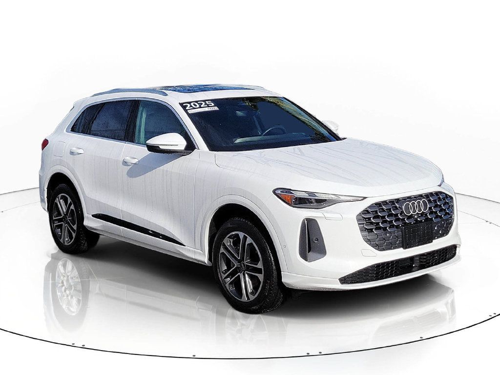 Certified 2025 Audi Q5 Premium w/ Convenience Package AWD/4WD image 1