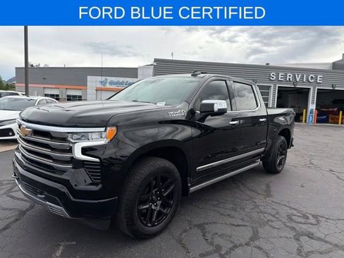 Used 2022 Chevrolet Silverado 1500 High Country w/ Technology Package AWD/4WD image 15