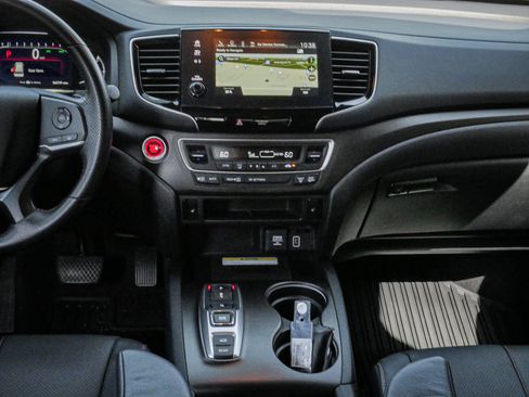 Used 2023 Honda Passport TrailSport image 29