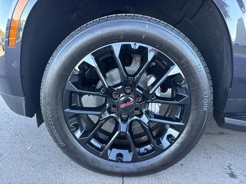 New 2026 GMC Yukon XL Elevation w/ LPO, Elevation Black Package image 36