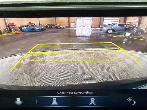 Used 2023 Acura MDX SH-AWD w/ Advance Package image 31