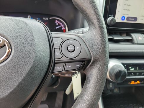 Certified 2023 Toyota RAV4 LE FWD image 18