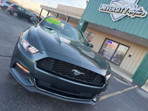 Used 2016 Ford Mustang Convertible image 9