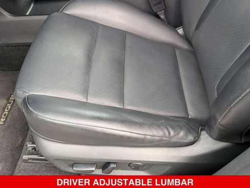 Used 2023 Nissan Rogue SV w/ SV Premium B Package AWD/4WD image 16