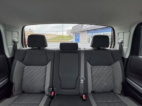 Used 2018 Toyota Tundra SR5 image 18
