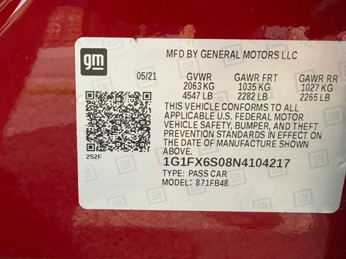 Used 2022 Chevrolet Bolt LT w/ Infotainment Package FWD image 30