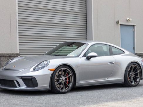 Used 2018 Porsche 911 GT3 RWD image 8