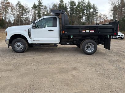New 2025 Ford F350 XL w/ XL Chrome Package