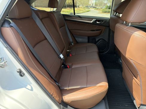 Used 2018 Subaru Outback 3.6R Touring w/ Popular Package #3 image 15